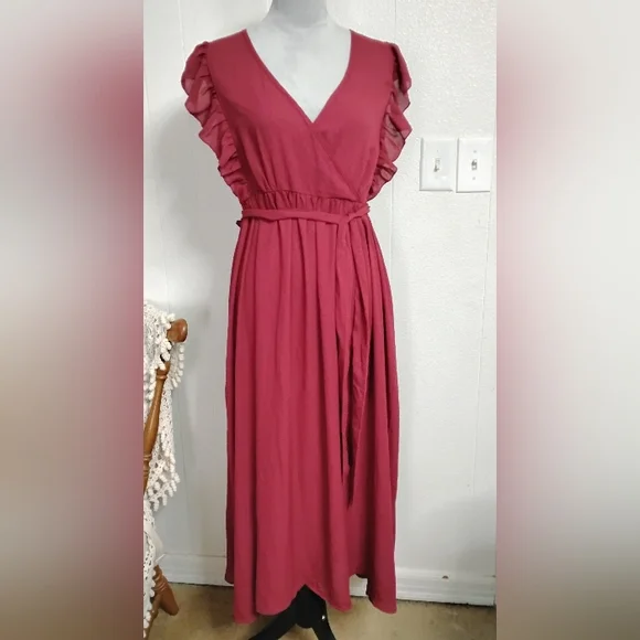 green emerald velvet dress Hawa Shein Dress Burgundy – Girlie At Heart main image 0
